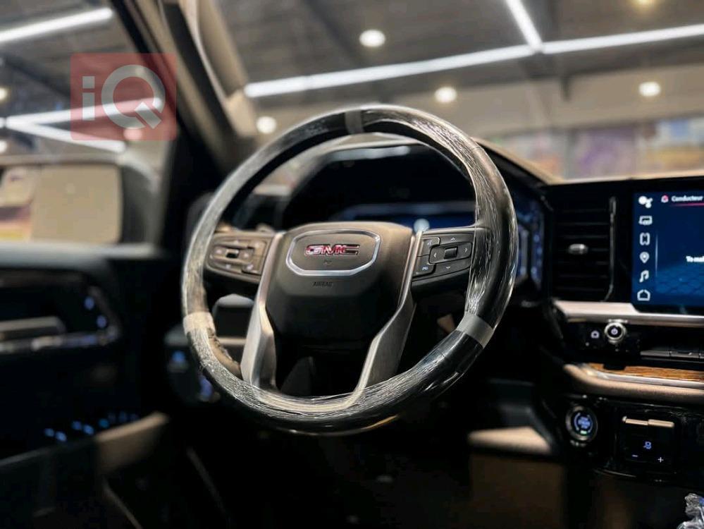 GMC Sierra